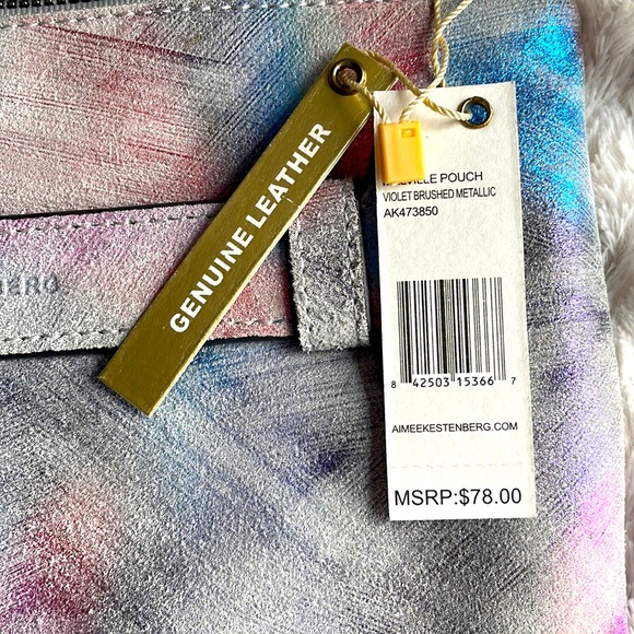 NWT Genuine Leather Aimee Kestenberg Wristlet - Picture 9 of 9